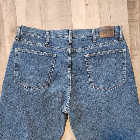 Wrangler Jeans - Picture 5 of 8